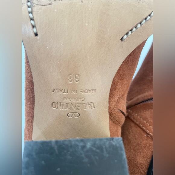 Valentino Garavani Tan Suede Rockstud Double Buckle 50mm Cowboy Ankle Boots EU38 - Picture 10 of 15